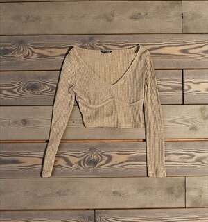 SHEIN Tan Ribbed Knit Bustier Style V-Neck Long Sleeve Crop Top